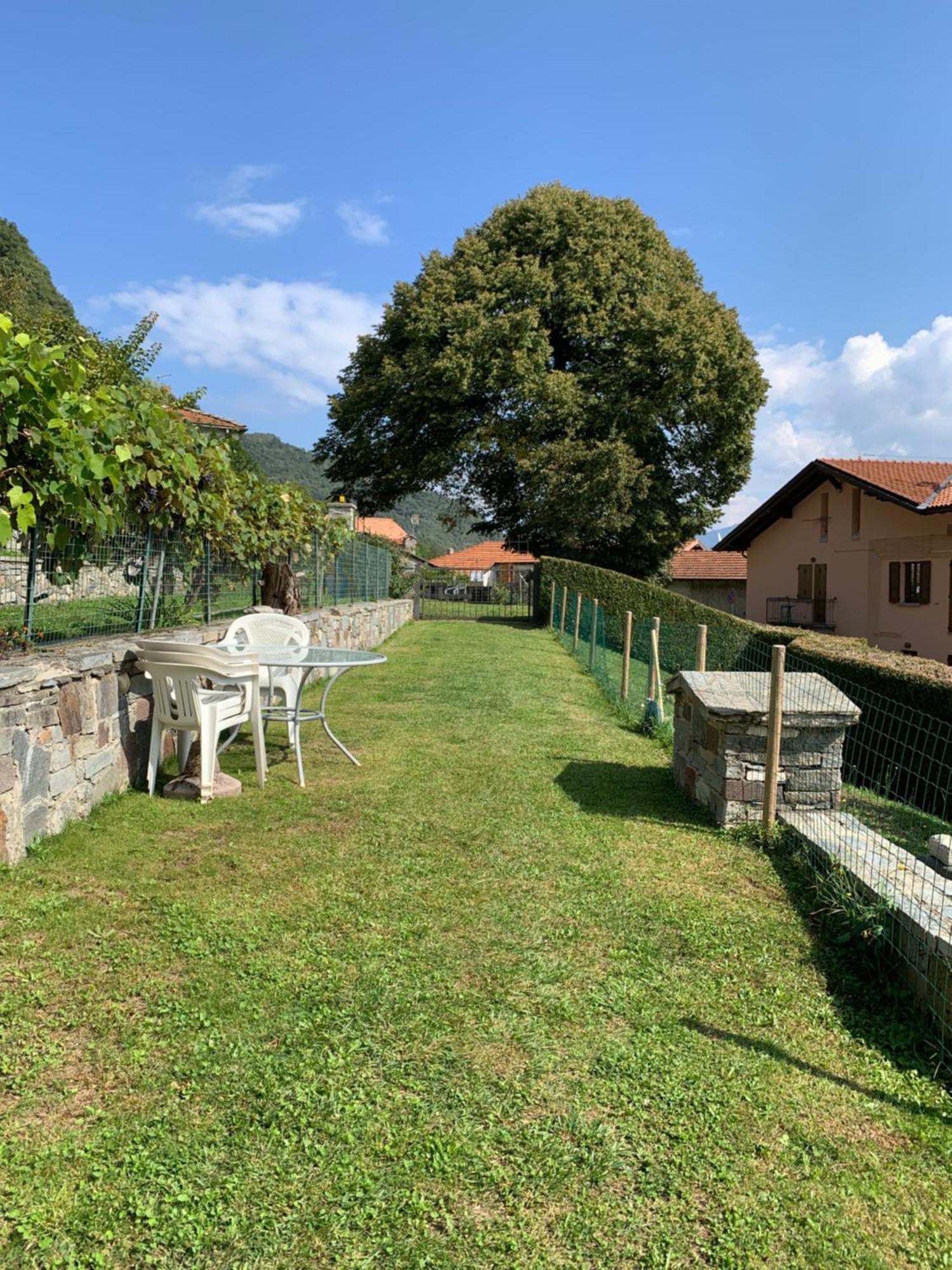 Casa Savina - Stupenda Vista Lago E Monti Plesio Kültér fotó