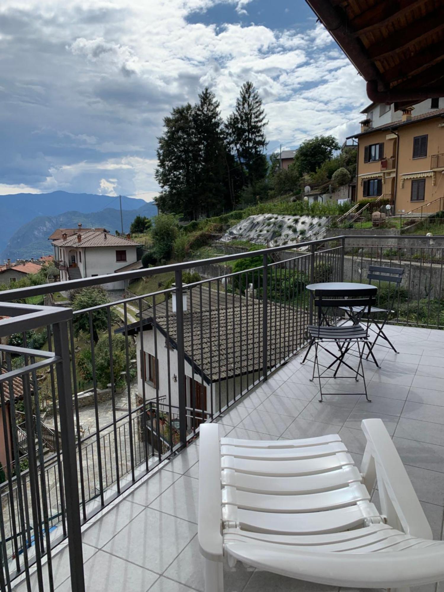 Casa Savina - Stupenda Vista Lago E Monti Plesio Kültér fotó